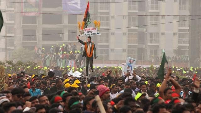 সতের বছর পর গত ডিসেম্বরে ঢাকায় ফিরেছেন বিএনপির চেয়ারম্যান তারেক রহমান।