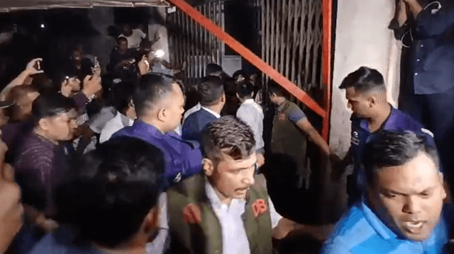 আন্দোলন চালিয়ে যাওয়ার ঘোষণা দিয়েছেন শিক্ষার্থীরা
