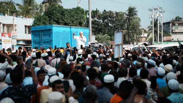 বগুড়ার শেরপুরে পথসভার দৃশ্য